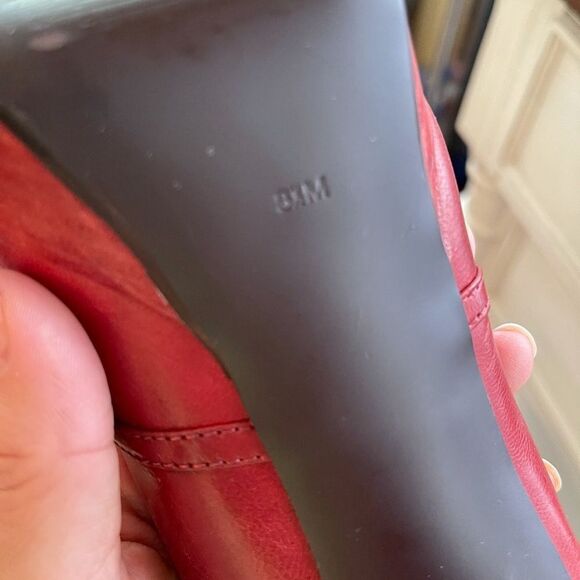 GUESS Vtg Wood Block Leather Heels Sz 8.5 - Picture 4 of 11